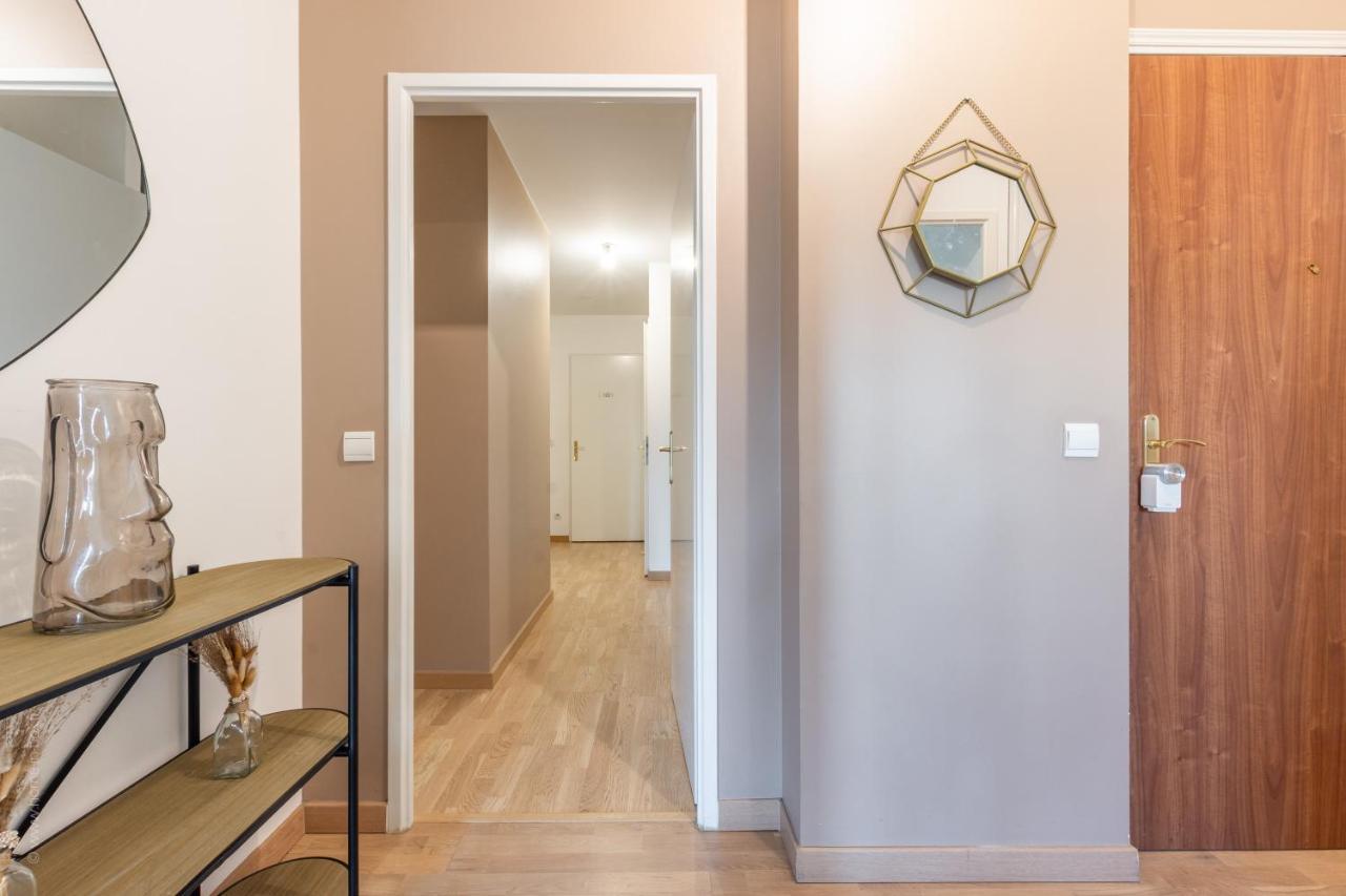 Luxe Flat For 7 - Fairytale Factory Leilighet Bussy-Saint-Georges Eksteriør bilde